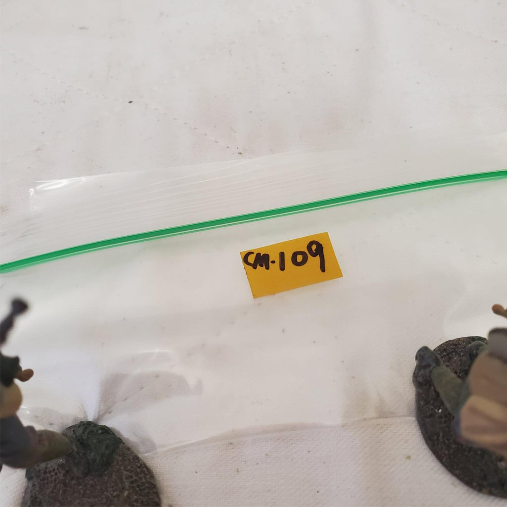 W. Britain 23056 1916-18 German Infantry Running with Grenade Bags CM-109