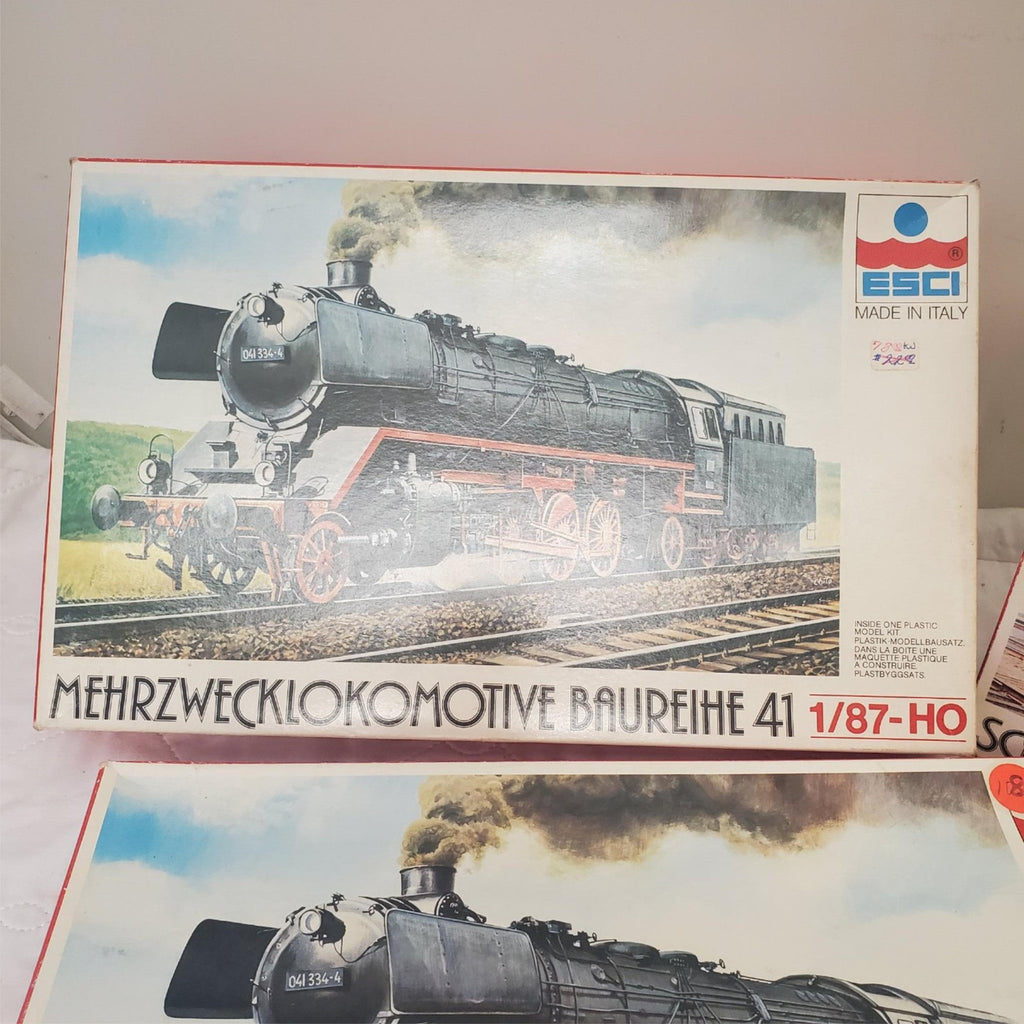 Lot of 4 ESCI & Revel 2162 1/87 Schnellzug-Lokomotive Baureihe Plastic Model kit