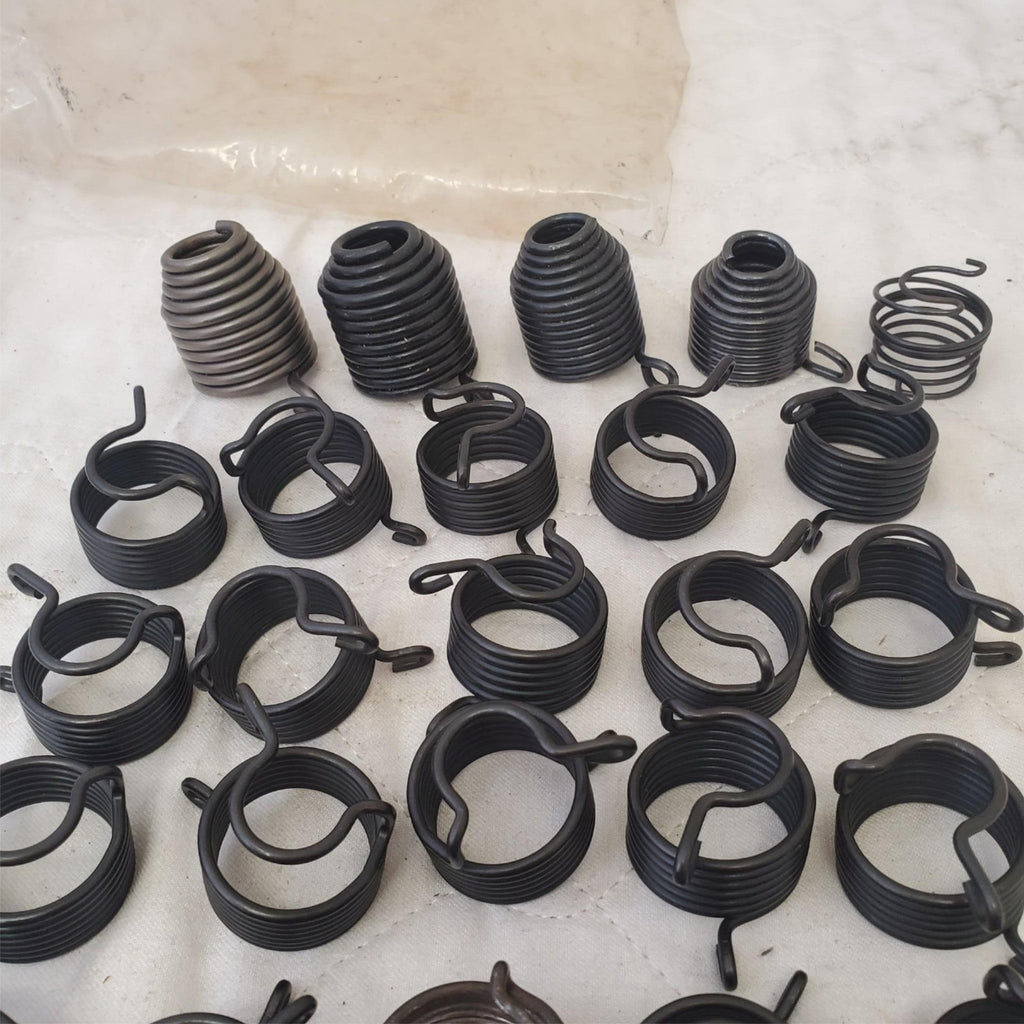 Lot of Various Assorted Spring Damper LOT 370