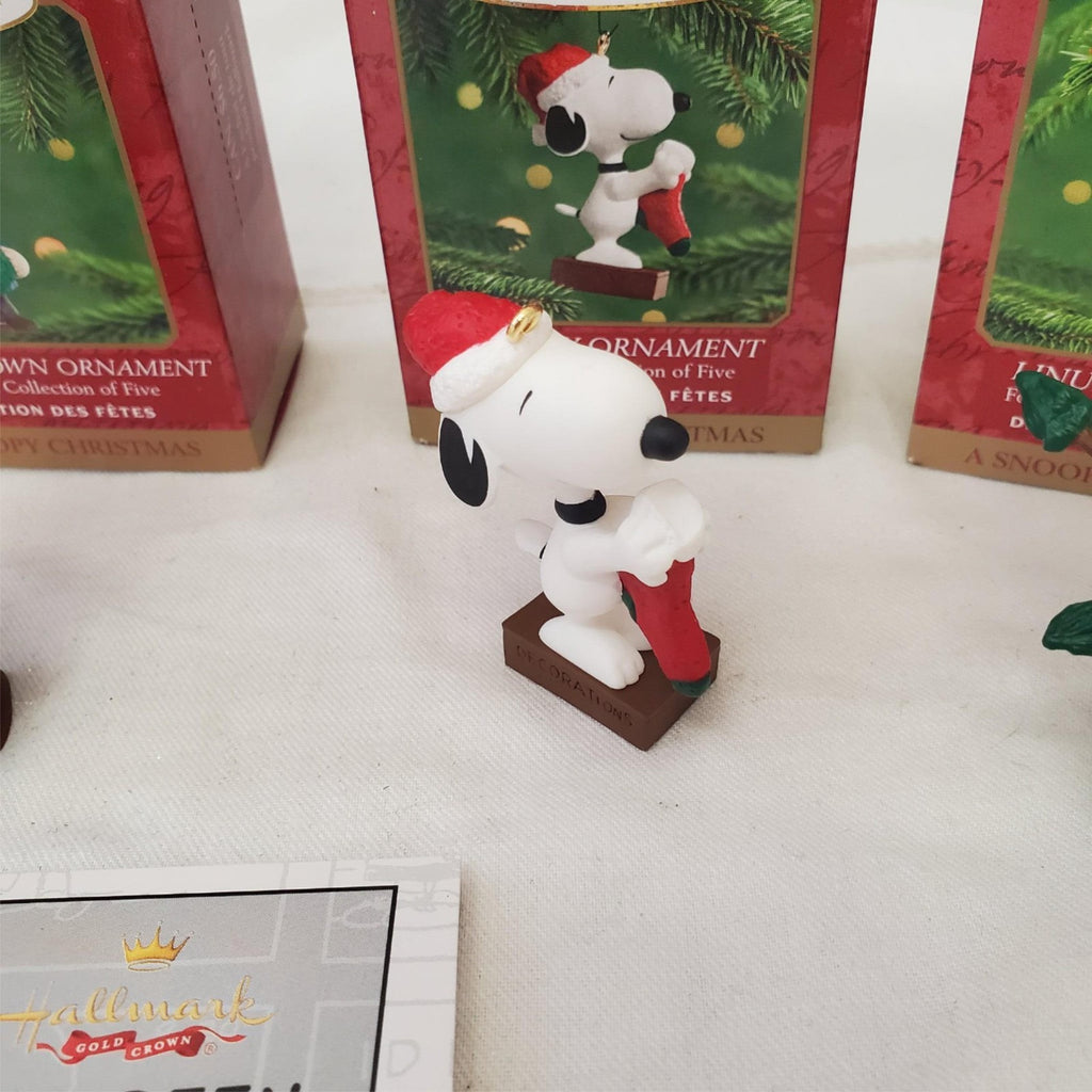 Lot of 4 Hallmark Keepsake A Snoopy Chritmas  Ornaments Set 