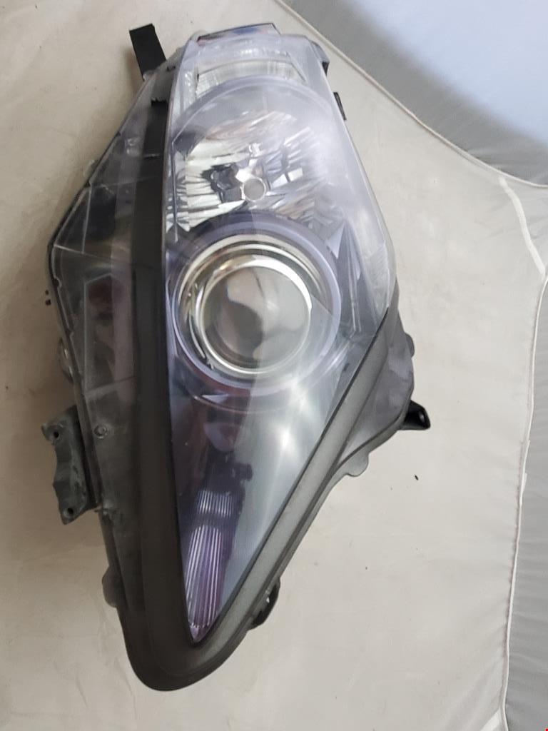 2009-2013 LEXUS RX330-350 Right Passenger Headlight Broken Tabs