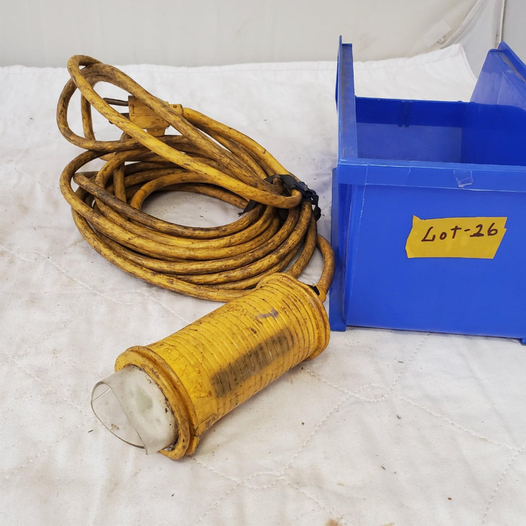 Heavy Duty Electric Portable Light Bulb Connector LOT 26