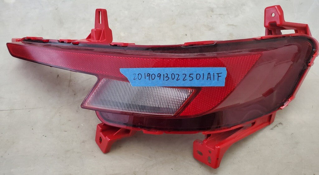 2019 2020 Hyundai Elantra OEM Rear Left Bumper Reflector Light 92405-F2500