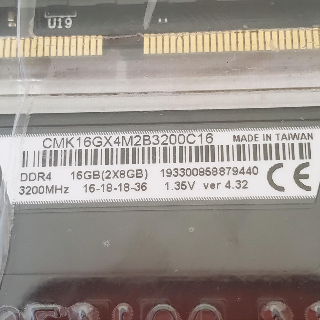 Lot of Corsair VENGEANCE LPX 16GB (2 x 8GB) 2400 MHz DDR4 Ram