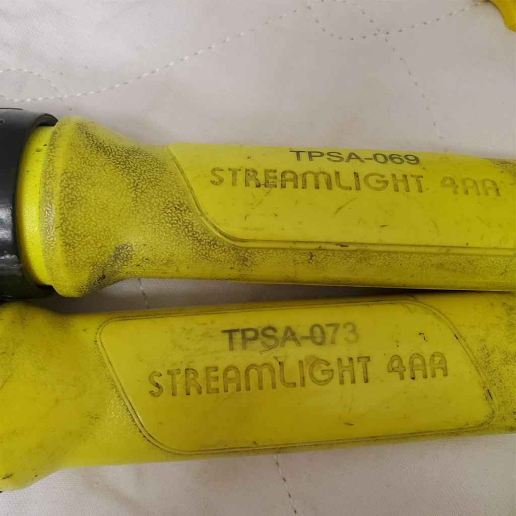 Lot of 11 Streamlight Flashlight LED LOT-82