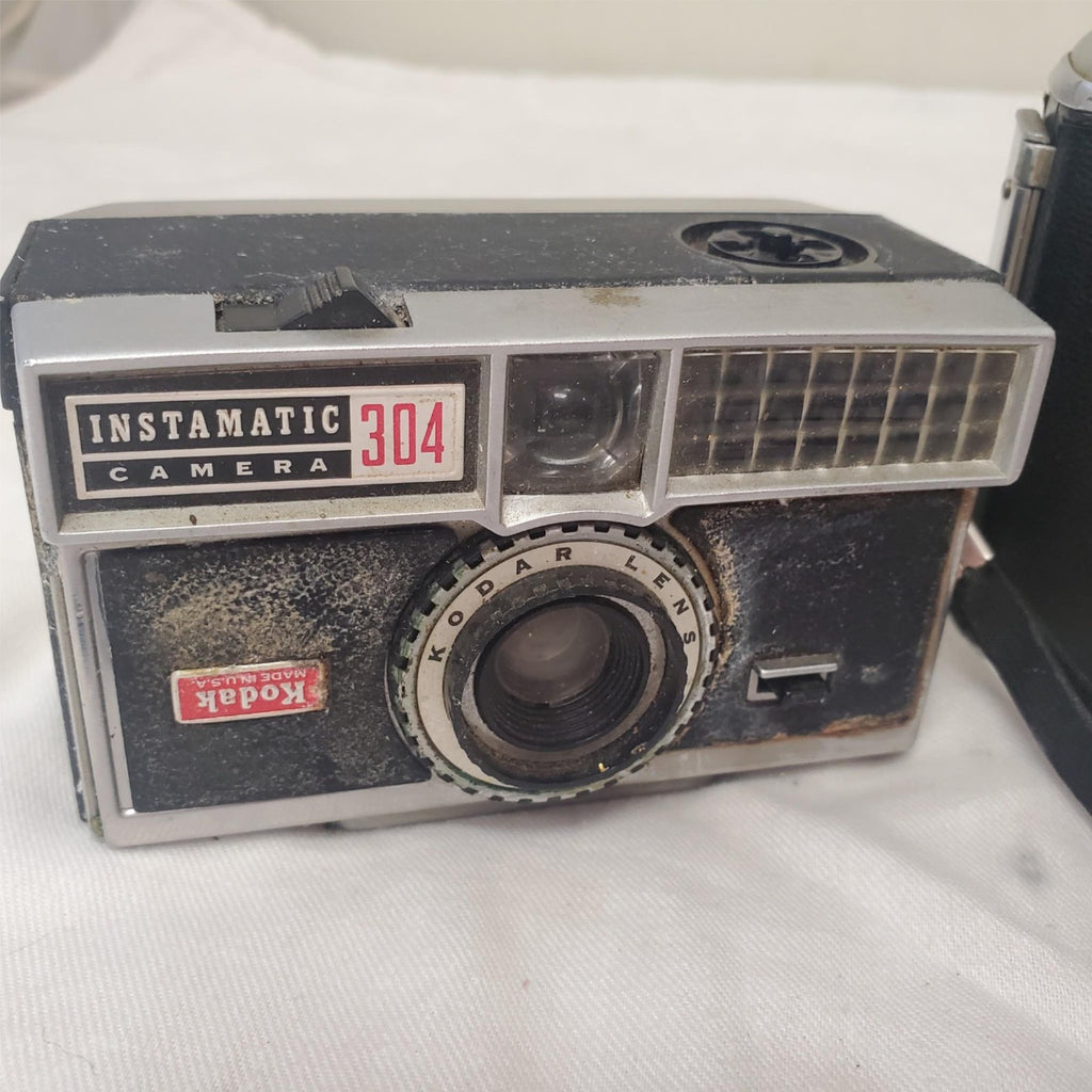 Lot of 3 Vintage Instamatic 304, Keytone 8 M.M & Kodak Tourist Camera
