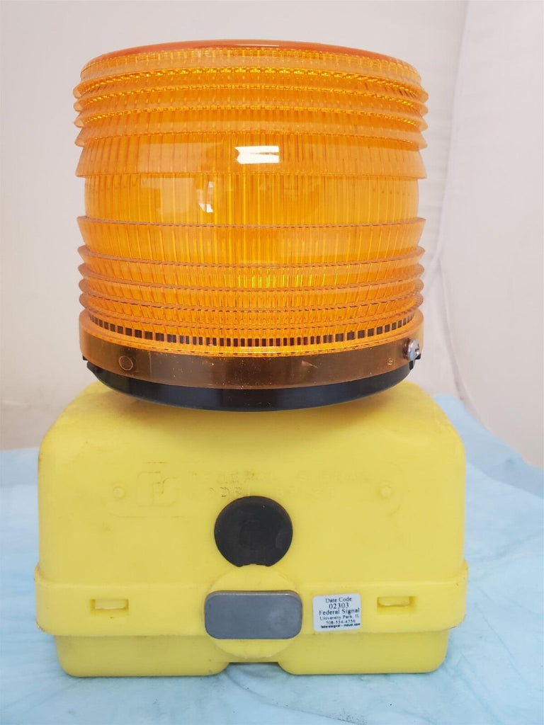 Federal Signal Battery Powered BPL26ST Strobe Warning Light Amber