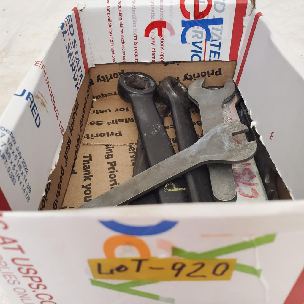 Lot of 9 Assorted Open End and Box End Wrenches LOT-920