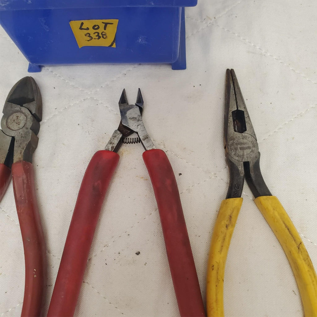 Lot of 4 Assorted Hand Tools Pliers and Wire Cutters LOT-338