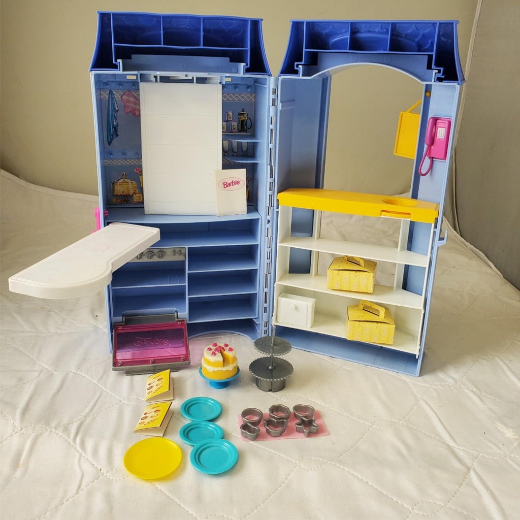Mattel Bake Shop Playset w/Loads of Accessories
