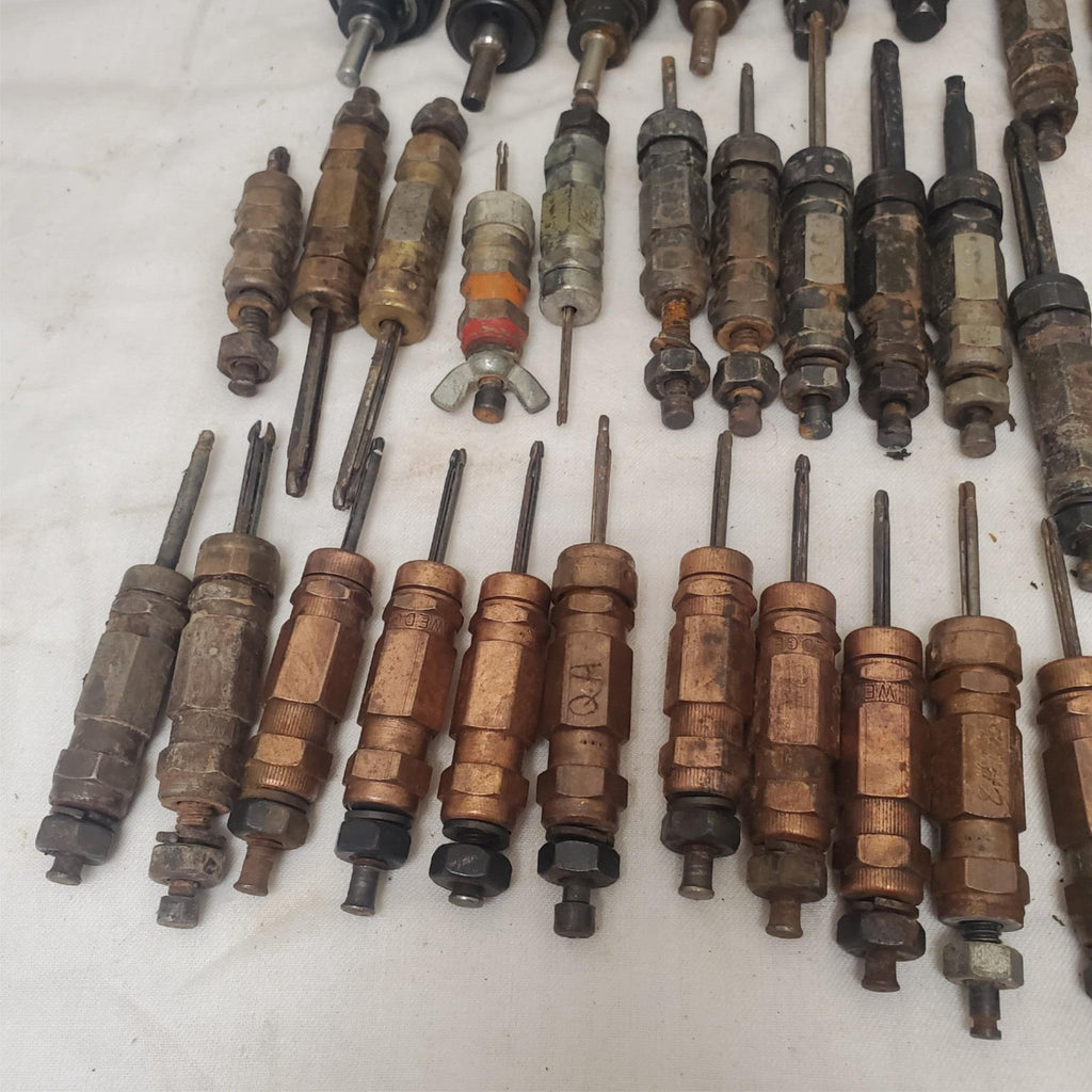 Lot of Assorted Fasteners Wedgelock Wing Nut LOT-202