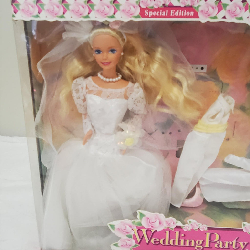 1994 Special Edition Wedding Party Barbie Doll Deluxe Set