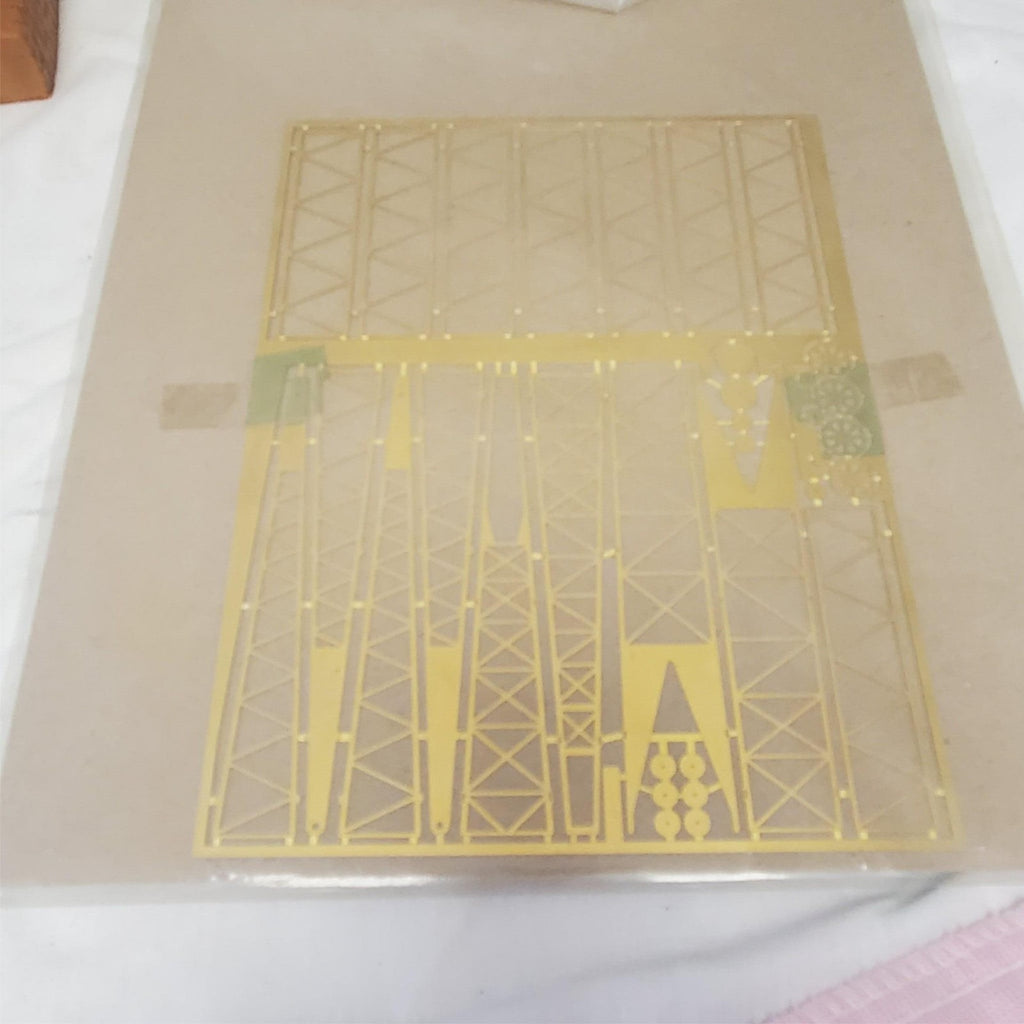 Lot of 5 HO Scale Model Kits  Atlas, Revell, Model Power, Walthers Bridge Set