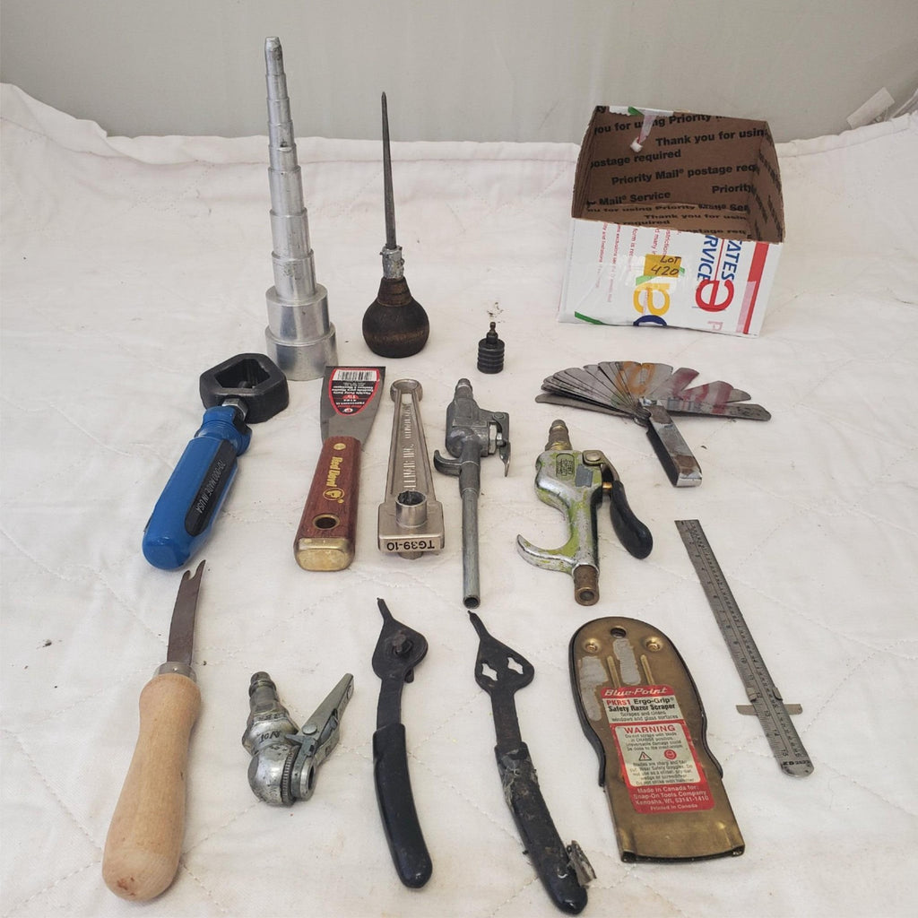 Lot of Assortment of Various Hand Tools LOT 354