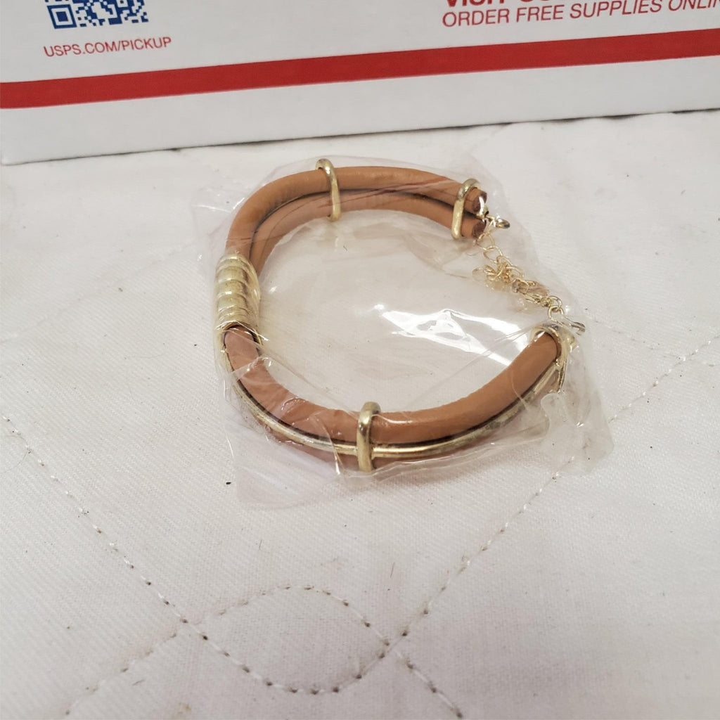 Lot of 34 Gold Metal Beige Leather Bracelet LOT-3