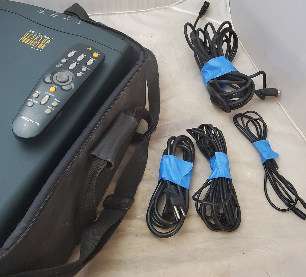 Used InFocus Proxima DP9260 LCD Projector with Case
