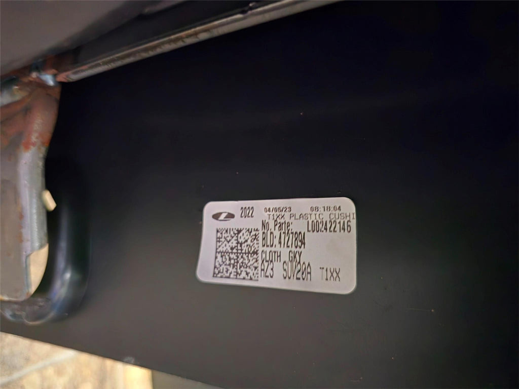 2019 - 2024 Chevy Chevrolet Silverado Jump Flip Seat Center Console L002422146