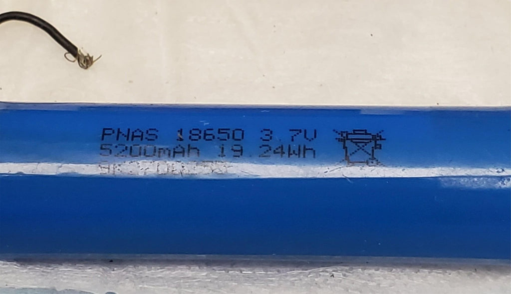 Lot of Various type of NiMH NiCD Universal Battery Package & Aluminium Capacitor