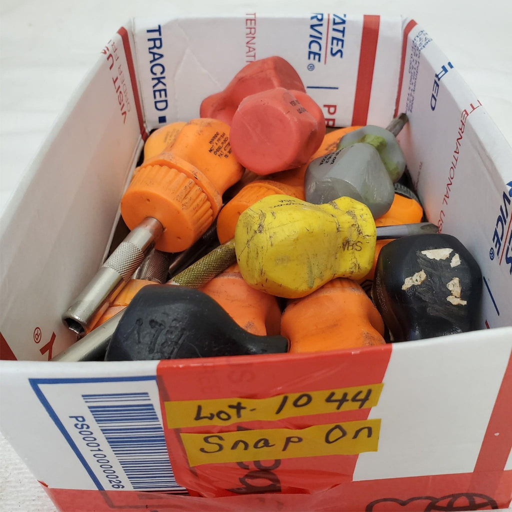 Lot of 13 Snap on Stubby Screwdriver & Ratcheting Screwdriver LOT-1044