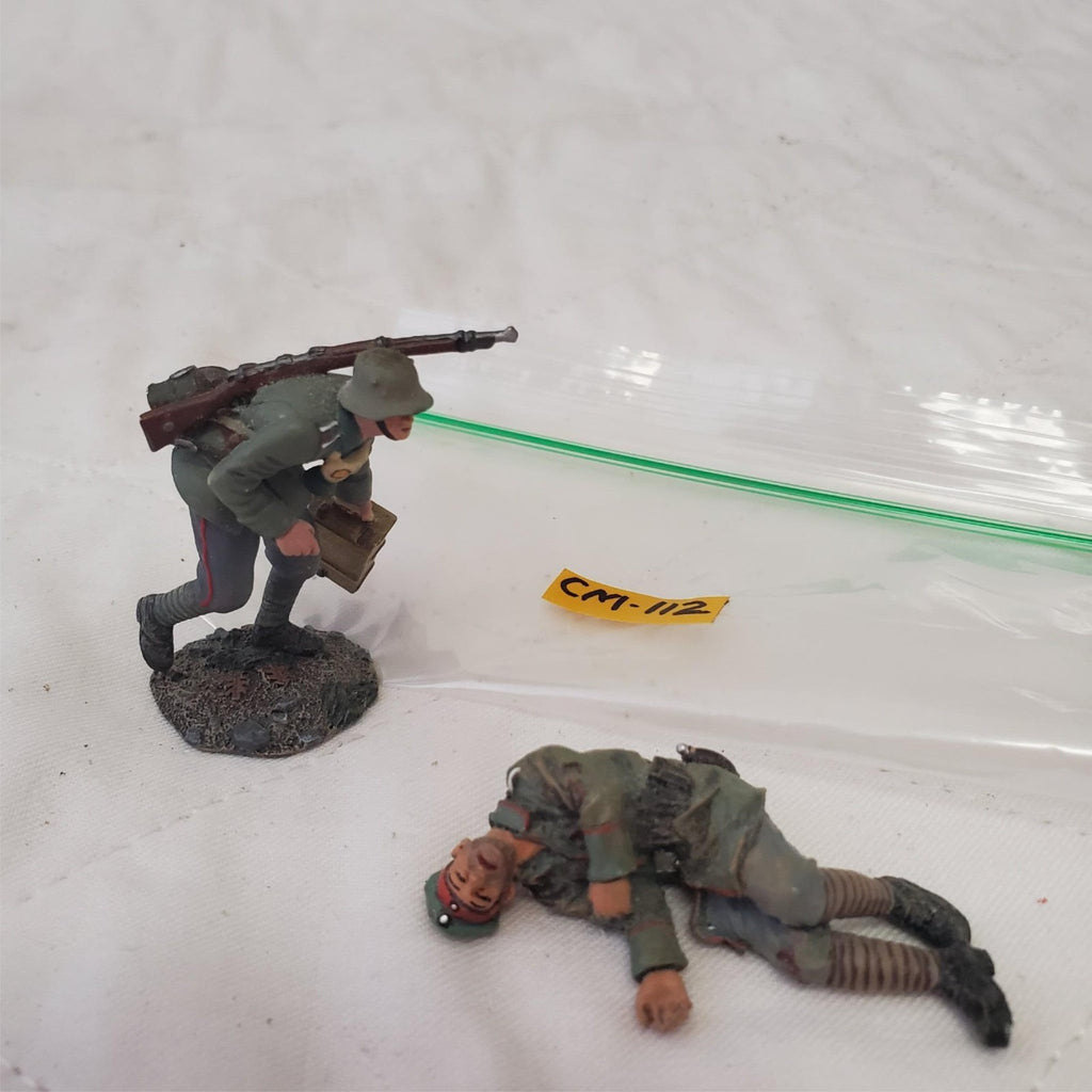 W. Britain 23089 1916-18 German Infantry Advancing with Ammo Box  CM-113