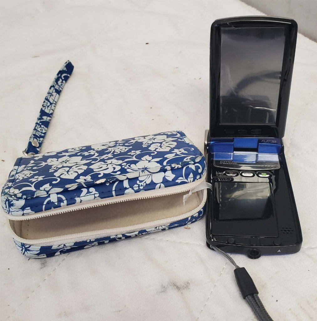 DXG 5-COV HD 5MP Pocket Camcorder in Hibiscus Blue Print with Bag
