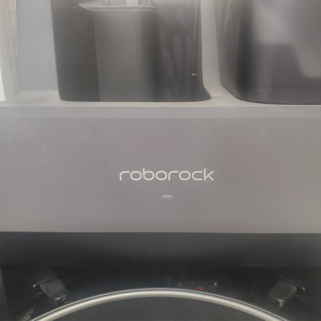 Roborock S7 Max Ultra Robot Vacuum and Mop with Sink fill station