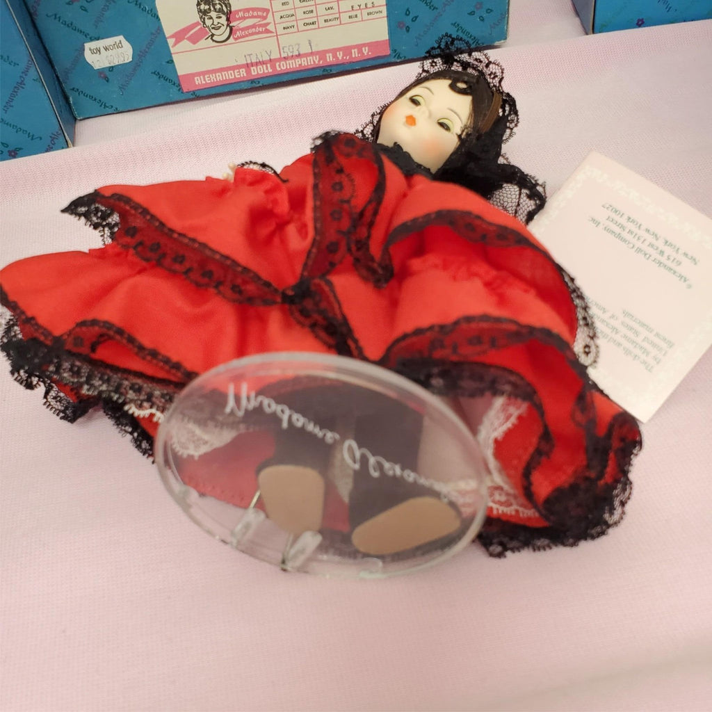 Set Of 5 Madame Alexander Friends From Foreign Lands Collection Dolls