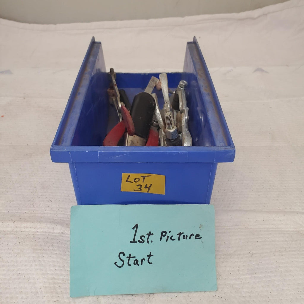 Lot of Assorted Industrial Locking Clamps & Clips LOT 34