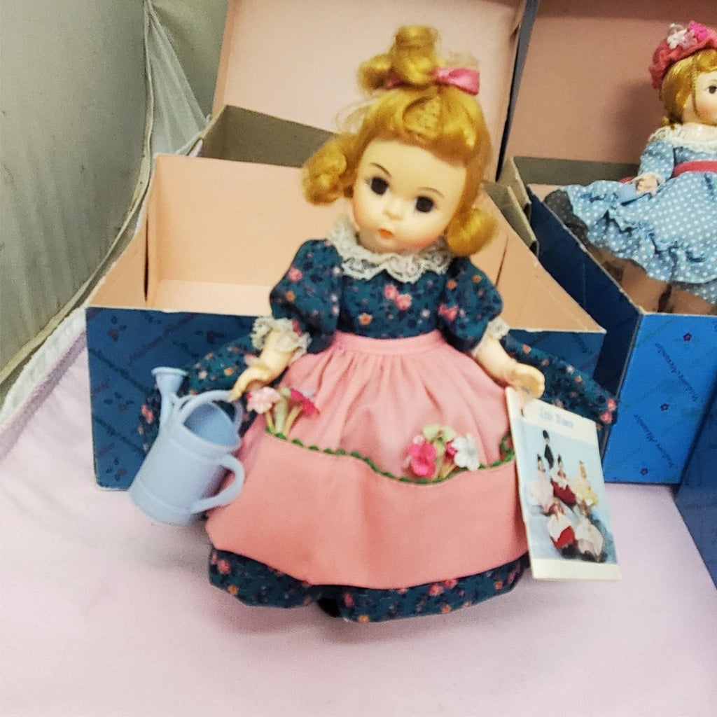 Set of 5 Madame Alexander Miniature Showcase Dolls with Box & Stand