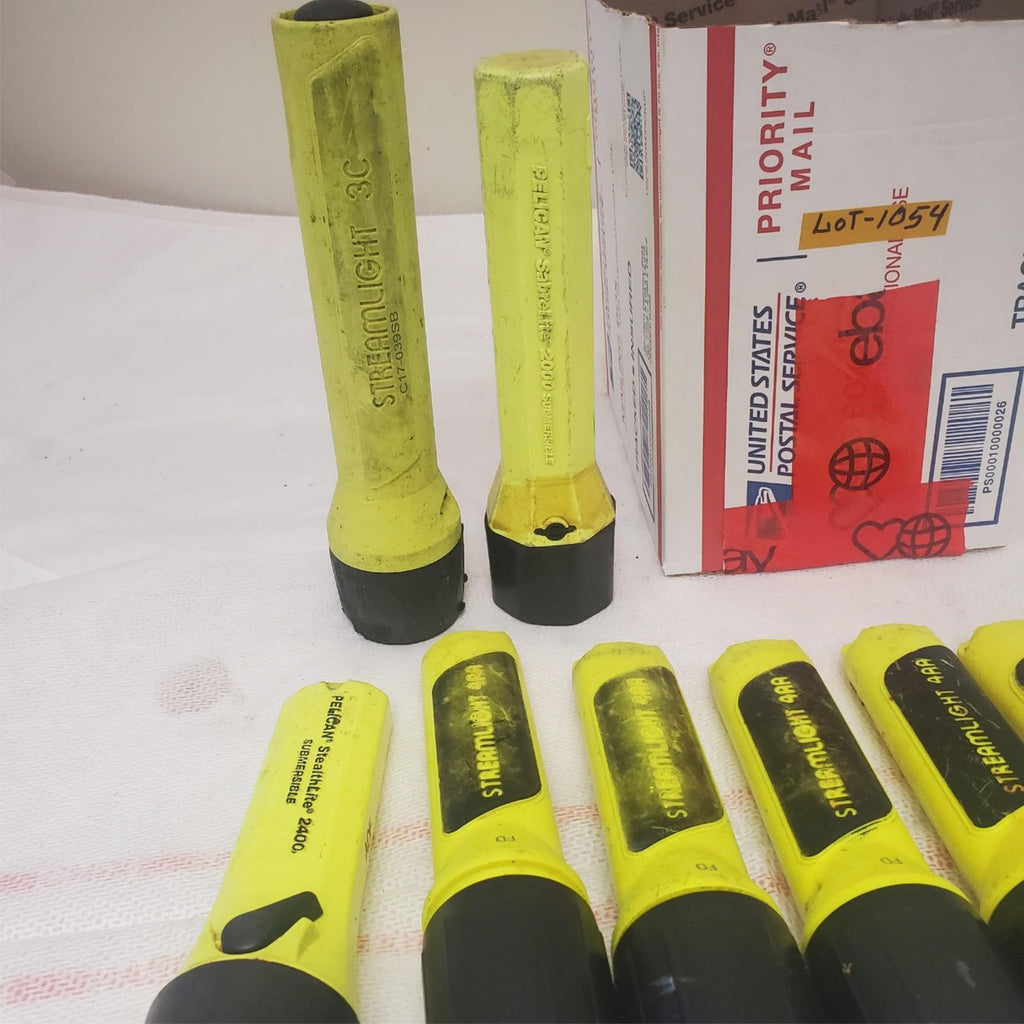 Lot of 8 Streamlight Flashlight 4AA LED  LOT-1054