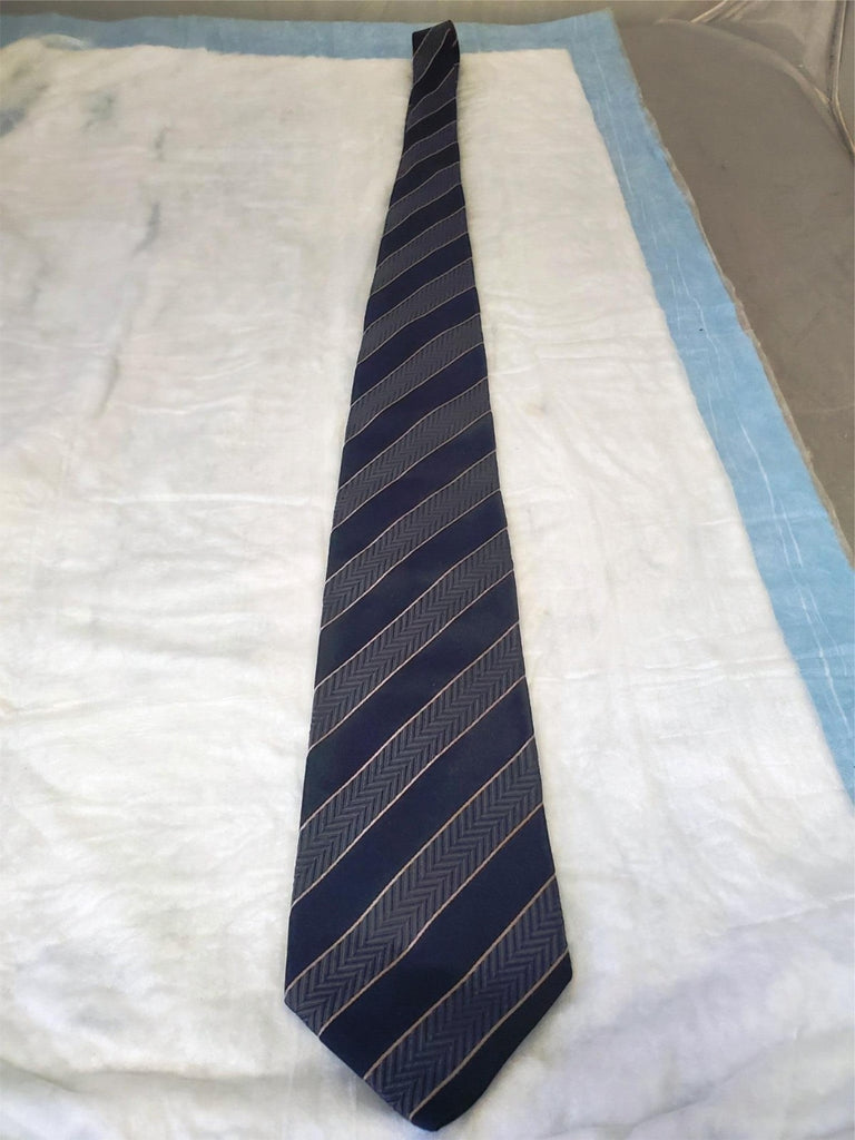 BOSS Hugo Boss 100% Silk Men's Neck Tie Dry Clean Only