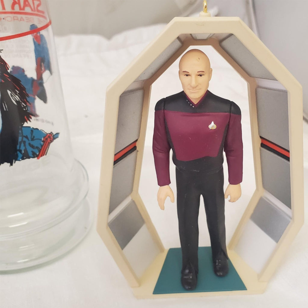 Lot of Hallmark Star Trek Ornaments , Taco Bell Glasses & Coasters Set 