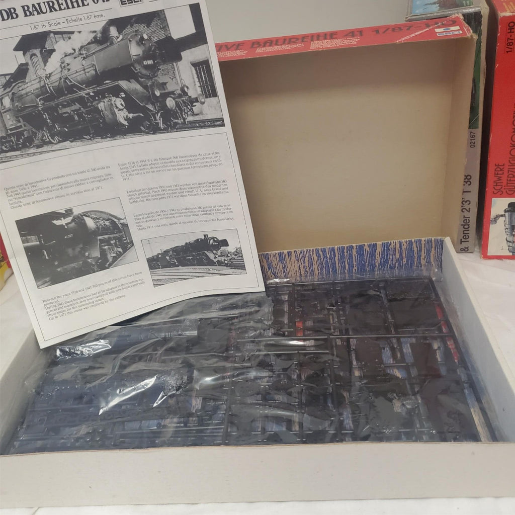 Lot of 4 ESCI & Revel 2162 1/87 Schnellzug-Lokomotive Baureihe Plastic Model kit