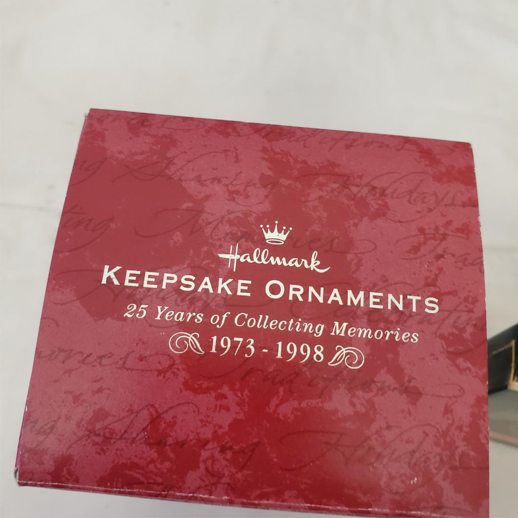 Hallmark Keepsake Ornament Washington Monument & George Washington Bicentennial