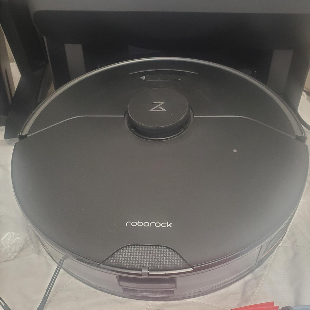 Roborock S7 Max Ultra Robot Vacuum and Mop with Sink fill station
