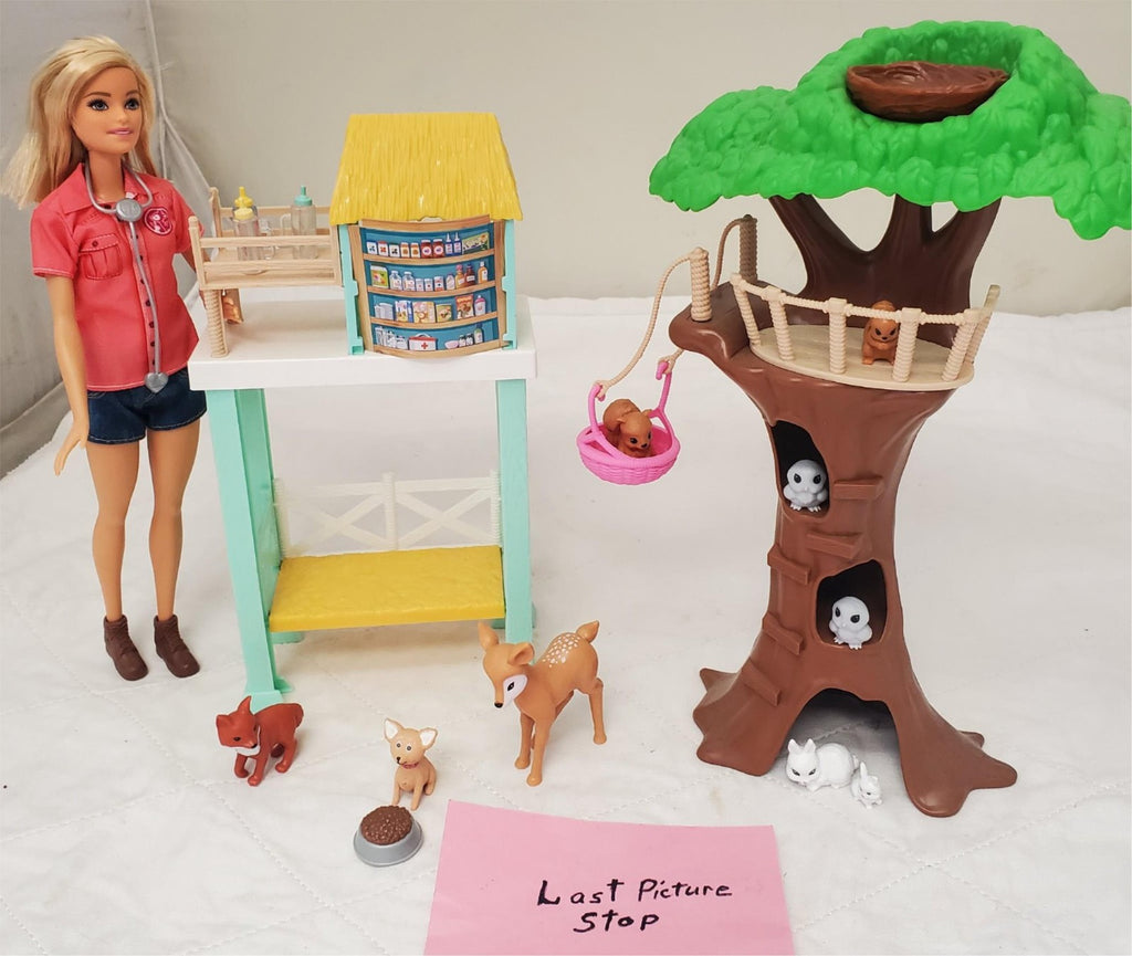 Barbie Animal Rescuer Center with Animals & Accessories Doll Playset
