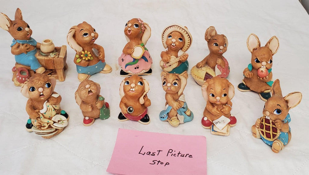 Lot of 12 Pendelfin Hand Painted and Made in England Figurines