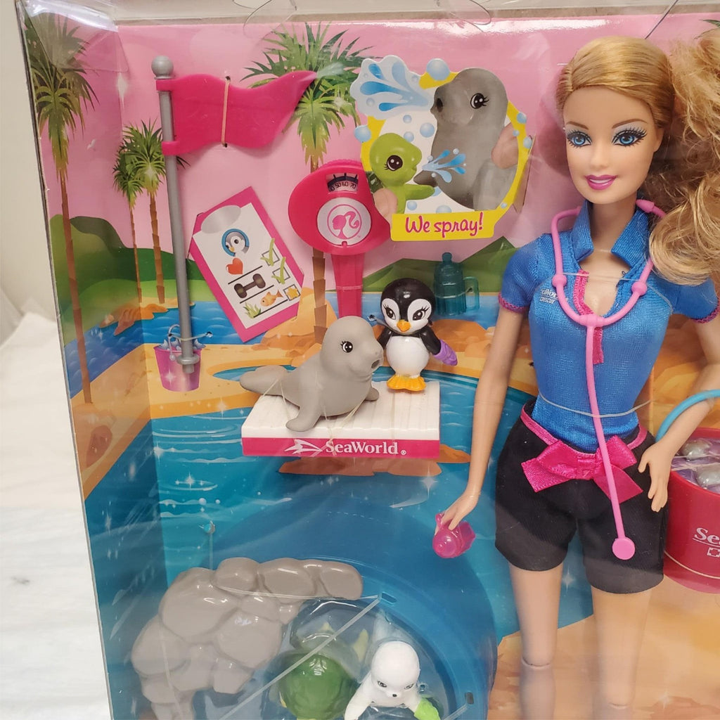 2013 Barbie I Can Be Baby Animal Rescuer #BBV41 SeaWorld  Doll