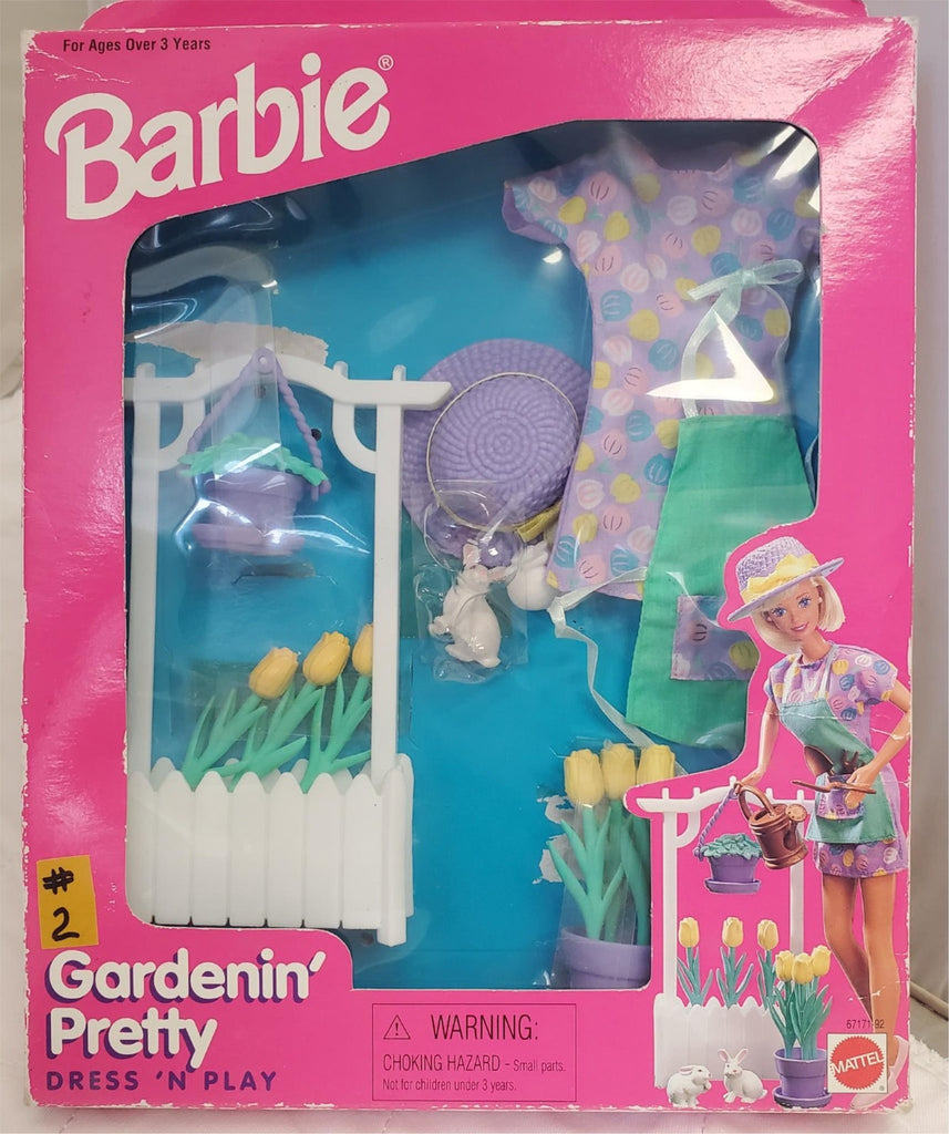 1996 Mattel Barbie Gardenin' Pretty Dress N Play Set #2