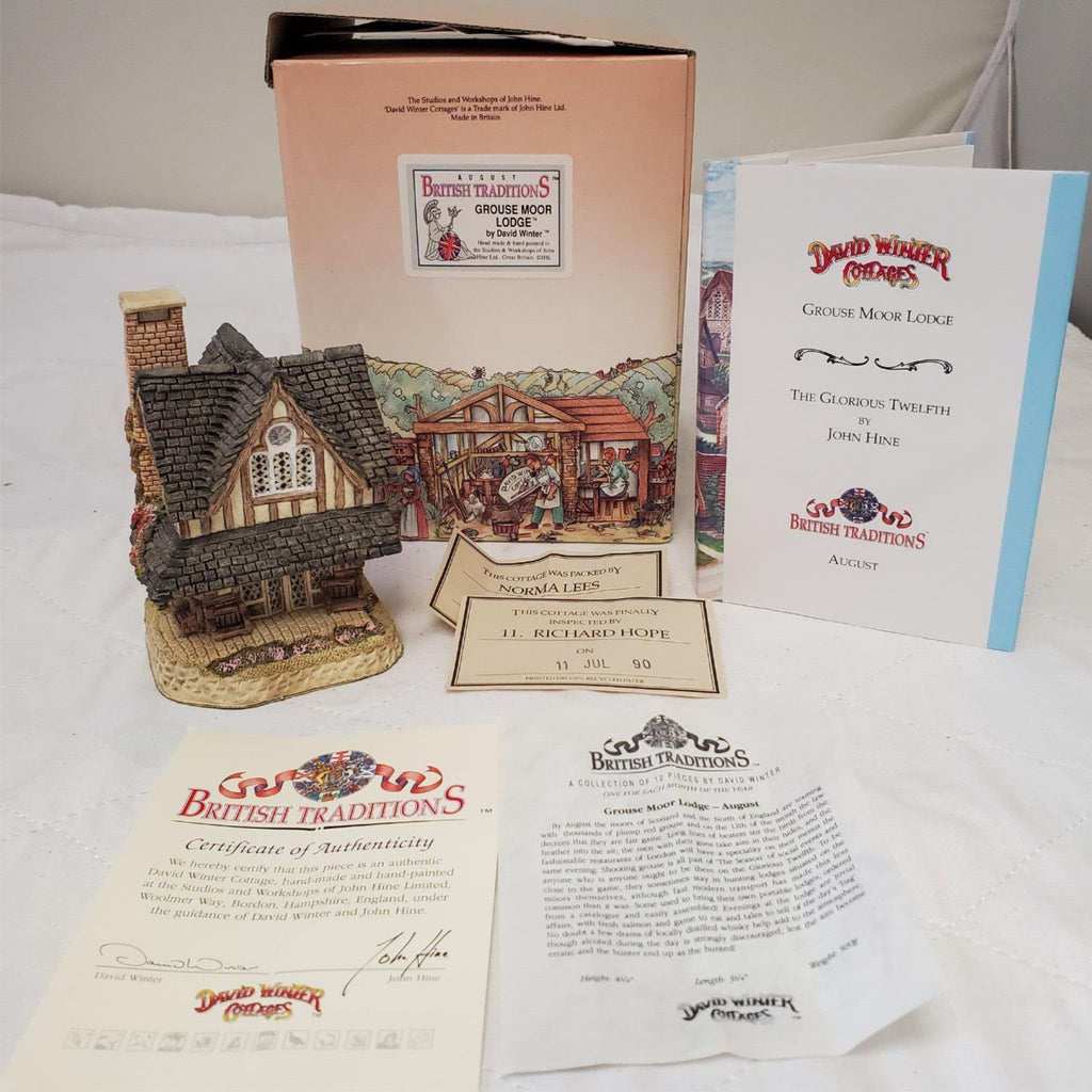 David Winter Cottages August British Traditions Grouse Moor Lodge with Book