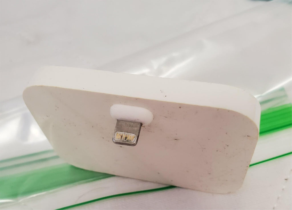  Apple A1605 Iphone white Lightning Charging Dock