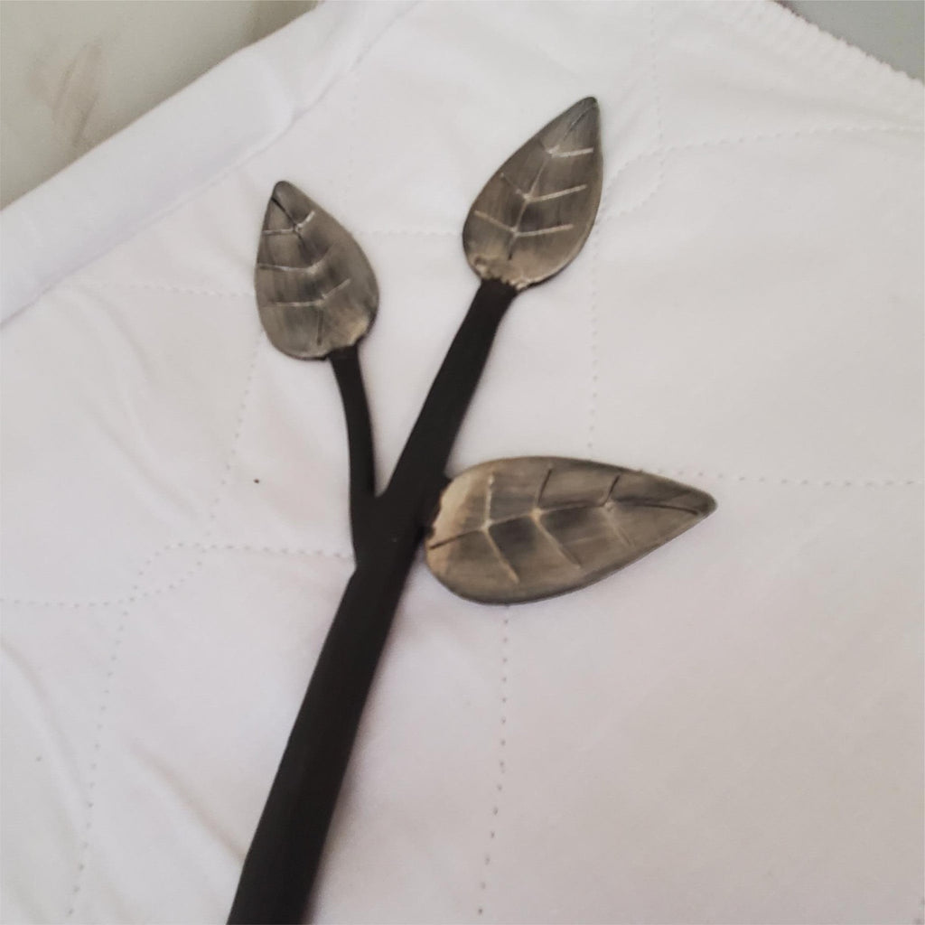 Large Metal Leaf Two Plate Wall Holder