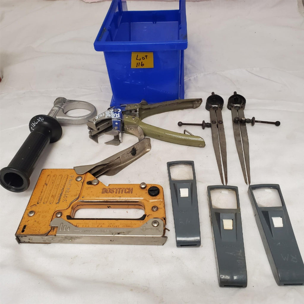Lot of 8 Assorted Bostitch Stapler, Dividers Breaker Bar & More Tool LOT-116