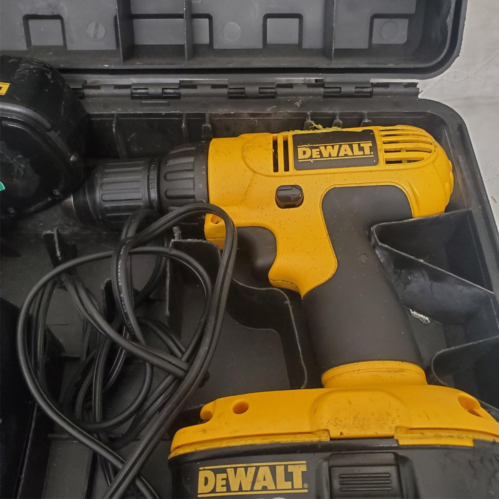 Dewalt 18V DC759 Cordless Drill Impact Driver Kit With Case LOT-516