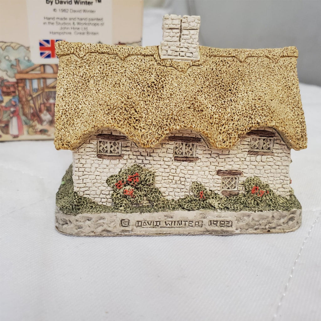 David Winter's Drovers Cottage 1982 & Dower House 1982