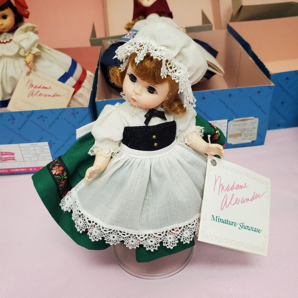 Set Of 5 Vintage Madame Alexander Miniature Showcase Dolls