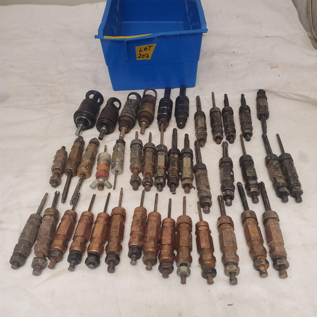 Lot of Assorted Fasteners Wedgelock Wing Nut LOT-202