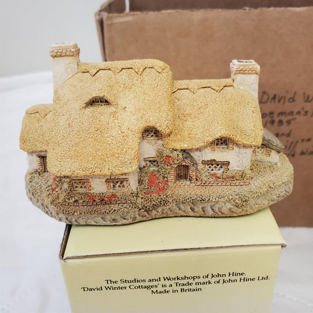 David Winter's The Windmill & Yeomans Farm House Handmade & Hand Painted