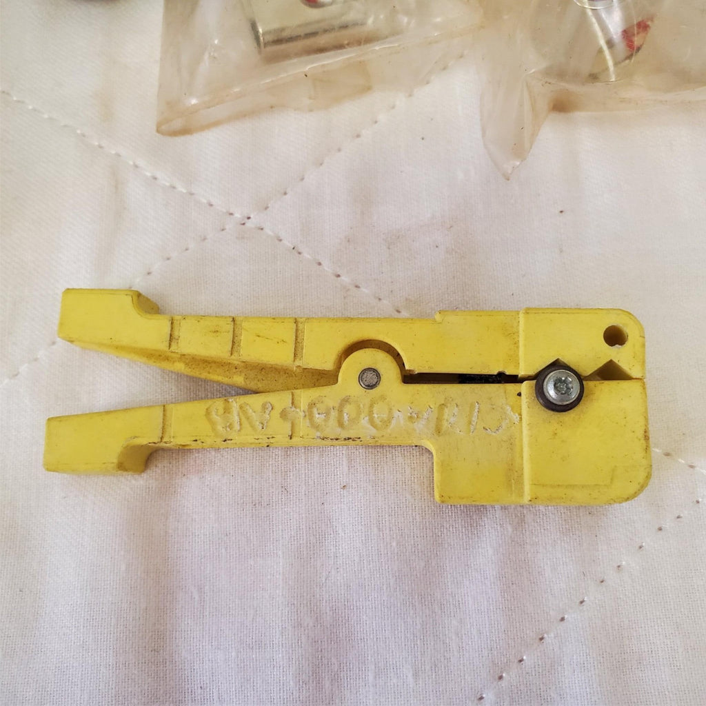 Lot of Assorted Brass Plumb Bob,Cable Stripper,Drill Chuk & other Tools LOT 177