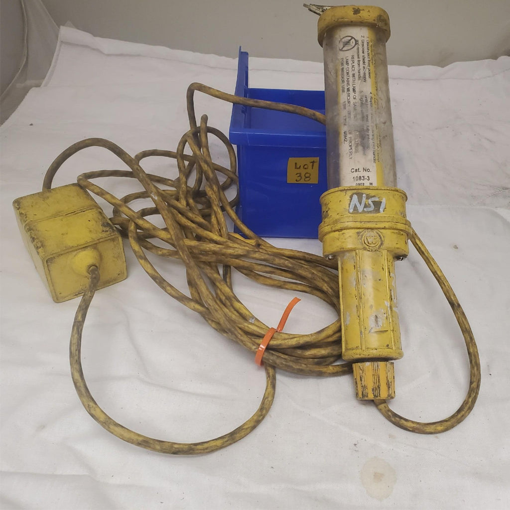 Fluorescent 13W 120V Portable Handheld Work Light LOT-38